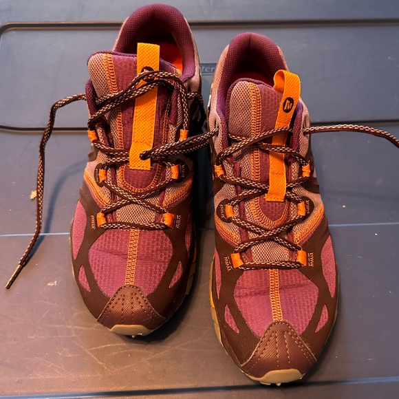 Merrell hiking shoes size 8 - Picture 1 of 5